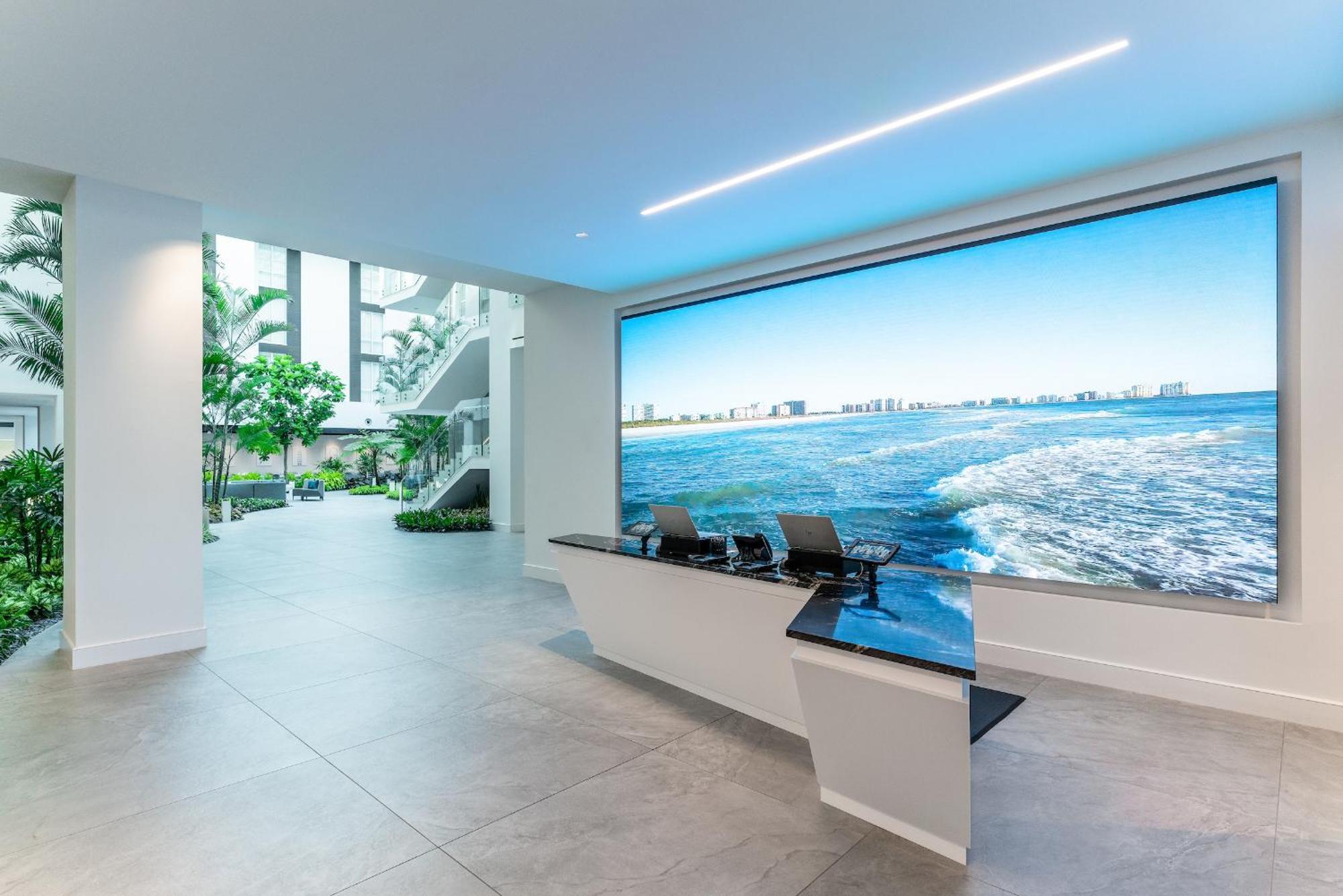 Innovation Hotel Naples Park Luaran gambar